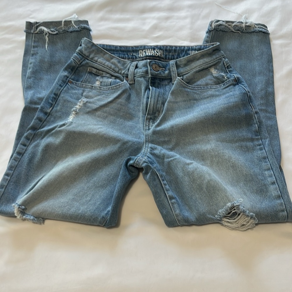 Rewash Distressed Super High Rise Mom Jeans